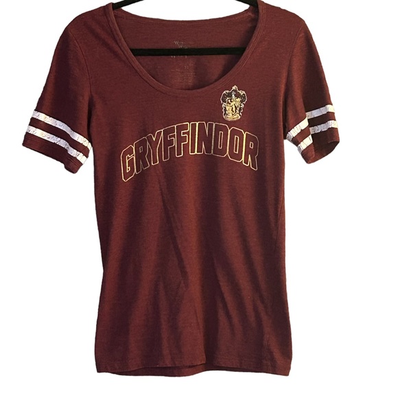 Harry Potter Gryffindor Tee Shirt - Picture 5 of 5